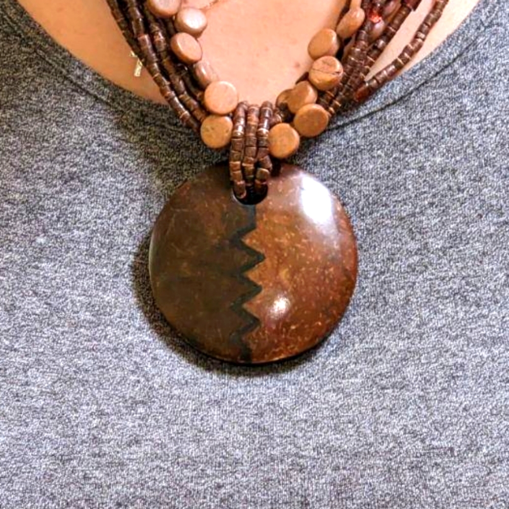 HAND-DESIGNED BOHO NECKLACE